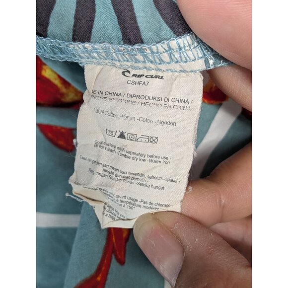 Rip Curl Hawaiian Shirt Button Up Men Size XL Standard Fit Floral Tropical Surf - Picture 9 of 9